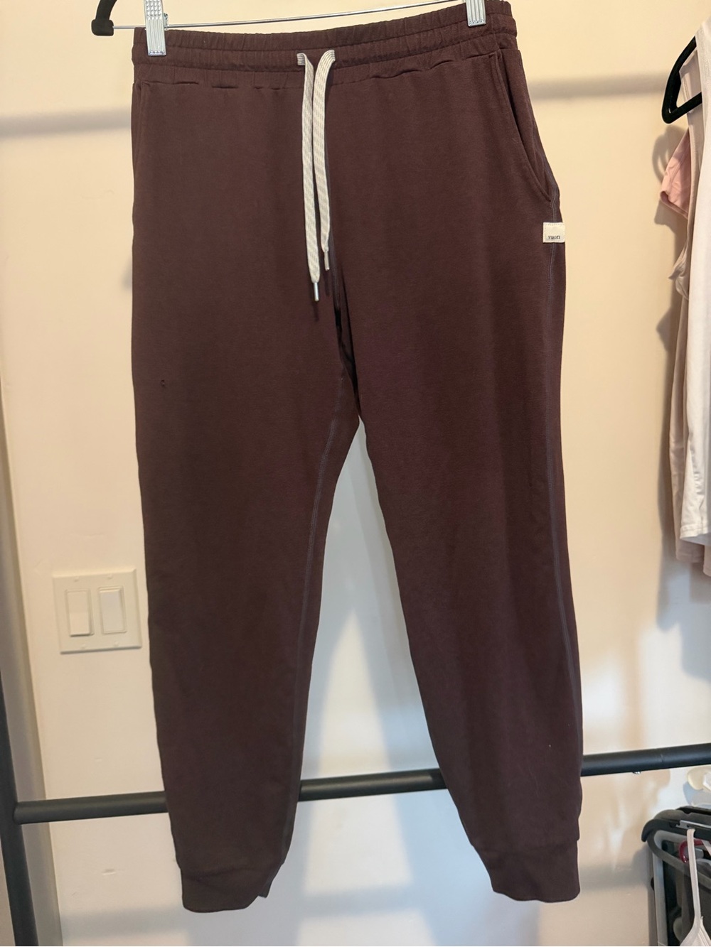 Vuori Ponto Performance Joggers Brown Drawstring Lounge Sweatpants #42
